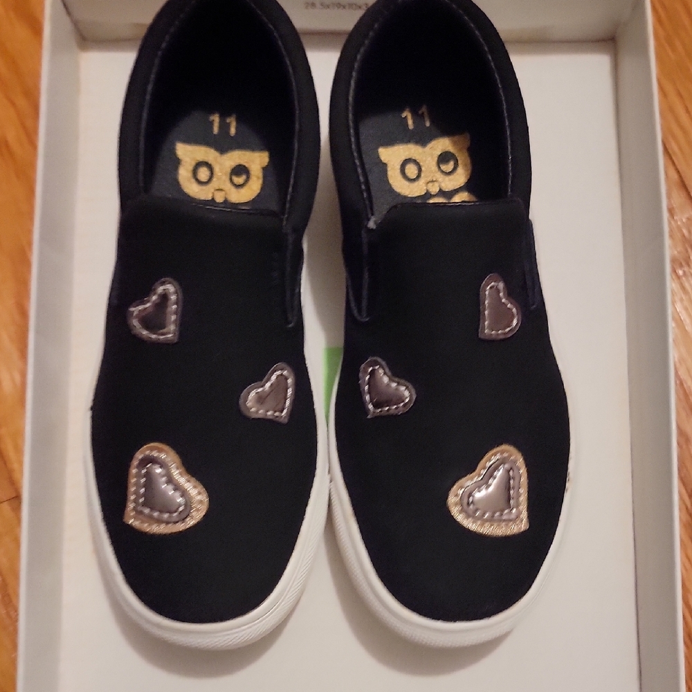 Kids Black Slip-On Sneakers with Heart Details